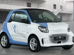 Weiß Gebraucht 2021 Smart ForTwo Electric Drive Kleinwagen | 7.990 € (Guter Preis)