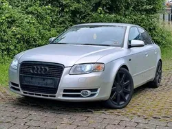 Silber Gebraucht 2006 Audi A4 Sport Limousine | 3.400 € (Guter Preis)
