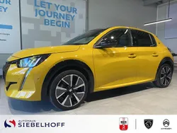 Gelb Gebraucht 2021 Peugeot e-208 GT Kleinwagen | 17.150 € (Fairer Preis)