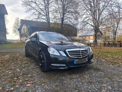 Schwarz Gebraucht 2011 Mercedes E300 Avantgarde Limousine | 10.500 € (Guter Preis)