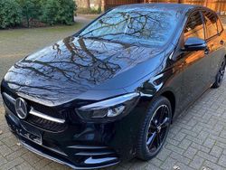 Schwarz Gebraucht 2022 Mercedes E250 Limousine | 23.900 € (Fairer Preis)