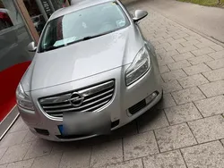 Silber Gebraucht 2010 Opel Insignia Kombi | 3.900 € (Fairer Preis)