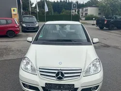 Weiß Gebraucht 2011 Mercedes A160 Limousine | 3.300 € (Fairer Preis)