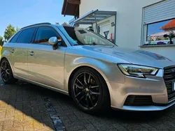 Silber Gebraucht 2018 Audi A3 Sportback Kleinwagen | 16.500 € (Fairer Preis)