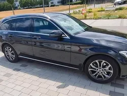 Schwarz Gebraucht 2018 Mercedes C220 Avantgarde Kombi | 18.000 € (Etwas zu teuer)