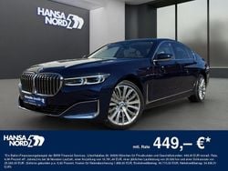 Blau / tansanitblau (metallic) Gebraucht 2022 BMW 740 Limousine | 48.550 € (Superpreis)