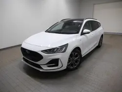 Frostweiß Gebraucht 2024 Ford Focus ST-Line X Kombi | 27.780 € (Fairer Preis)