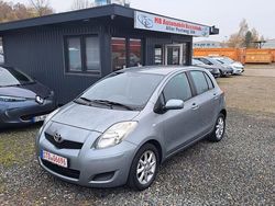 Silber Gebraucht 2009 Toyota Yaris Cool Kleinwagen | 3.750 € (Fairer Preis)