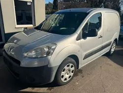 Silber Gebraucht 2013 Peugeot Partner Van / Kleinbus | 3.590 € (Etwas zu teuer)