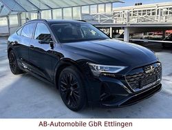 Mythosschwarz (metallic) Gebraucht 2024 Audi Q8 Sportback e-tron Ambiente SUV | 61.900 € (Superpreis)