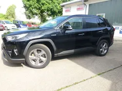 Unbekannt (metallic) Gebraucht 2020 Toyota RAV4 Hybrid Lounge SUV | 34.690 € (Teuer)