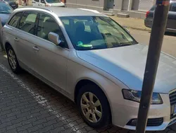 Silber Gebraucht 2011 Audi A4 Attraction Kombi | 9.500 € (Fairer Preis)
