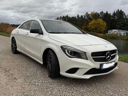 Weiß Gebraucht 2013 Mercedes CLA180 Limousine | 14.750 € (Etwas zu teuer)