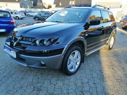 Schwarz Gebraucht 2005 Mitsubishi Outlander Intense SUV | 5.590 €