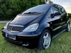 Schwarz Gebraucht 2001 Mercedes 170 Elegance Kombi | 2.990 €