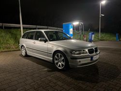 Silber Gebraucht 2004 BMW 325 Kombi | 3.400 € (Guter Preis)