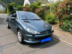 Grau Gebraucht 2006 Peugeot 206 CC Cabrio | 3.000 € (Teuer)