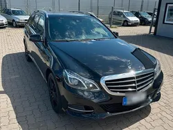 Schwarz Gebraucht 2013 Mercedes E200 Kombi | 11.500 € (Etwas zu teuer)