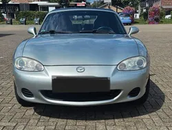 Silber Gebraucht 2003 Mazda MX5 Cabrio | 5.555 € (Etwas zu teuer)