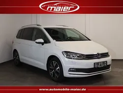 Pure white Gebraucht 2021 VW Touran Highline Van / Kleinbus | 20.500 € (Superpreis)