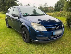 Blau Gebraucht 2005 Opel Astra Limousine | 850 € (Guter Preis)