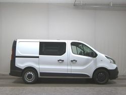 Gletscherweiss Gebraucht 2021 Renault Trafic Van / Kleinbus | 14.980 €