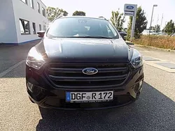 Iridiumschwarz Gebraucht 2018 Ford Kuga ST-Line SUV | 24.200 €