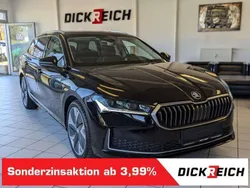 Ebony schwarz metallic Gebraucht 2024 Skoda Superb Kombi | 38.980 € (Guter Preis)