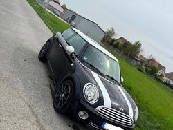 Schwarz Gebraucht 2009 Mini Cooper Kleinwagen | 5.500 € (Etwas zu teuer)