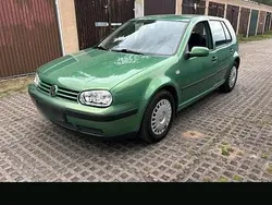Grün Gebraucht 2000 VW Golf IV Limousine | 2.700 € (Fairer Preis)