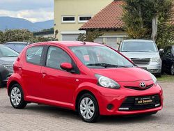 Rot Gebraucht 2012 Toyota Aygo Cool Kleinwagen | 3.299 € (Fairer Preis)