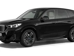 Schwarz Gebraucht 2024 BMW iX1 Luxury Line SUV | 51.381 € (Teuer)