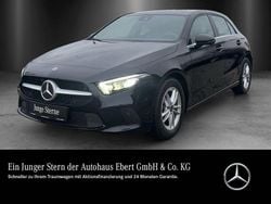 Schwarz Gebraucht 2020 Mercedes A180 Business Limousine | 24.440 € (Fairer Preis)