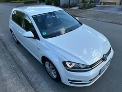 Weiß Gebraucht 2014 VW Golf VII Cup Limousine | 7.450 € (Guter Preis)