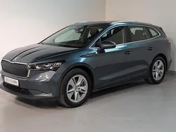 Grau Gebraucht 2021 Skoda Enyaq iV Suite SUV | 28.575 € (Superpreis)