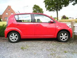 Rot Gebraucht 2008 Daihatsu Sirion Kleinwagen | 2.650 € (Etwas zu teuer)