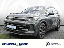 Delfingrau metallic Gebraucht 2024 VW Tiguan Elegance SUV | 36.780 € (Fairer Preis)