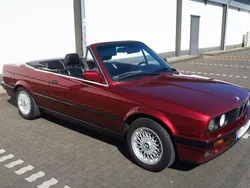 Rot Gebraucht 1991 BMW 320 Cabriolet M Sport Cabrio | 16.500 €