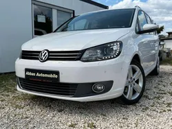 Candyweiß Gebraucht 2010 VW Touran Highline Van / Kleinbus | 6.990 € (Fairer Preis)