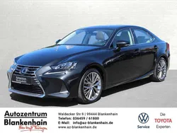 Graphite black gf Gebraucht 2019 Lexus IS300 Luxury Line Limousine | 30.990 €