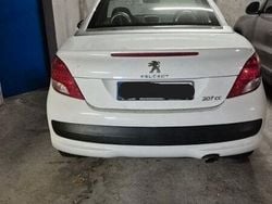 Weiß Gebraucht 2012 Peugeot 207 CC Cabrio | 3.500 € (Superpreis)