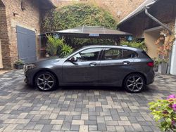 Grau Gebraucht 2019 BMW 118 Sport Line Kleinwagen | 17.900 € (Fairer Preis)