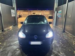 Schwarz Gebraucht 2005 VW Golf V Kleinwagen | 3.900 € (Guter Preis)
