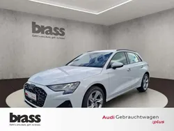 Gletscherweiß metallic Gebraucht 2024 Audi A3 Advanced Plus Limousine | 28.900 € (Fairer Preis)