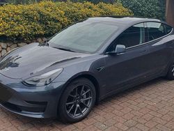 Grau Gebraucht 2021 Tesla Model 3 Standard Range Plus Limousine | 25.950 € (Fairer Preis)