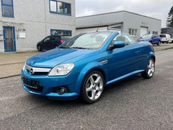 Blau Gebraucht 2005 Opel Tigra Basis Cabrio | 3.850 € (Teuer)