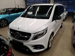 Bergkristallweiß metallic Gebraucht 2022 Mercedes V220 AMG Van / Kleinbus | 52.888 € (Superpreis)