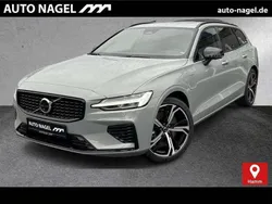 Vapour grey / Gebraucht 2024 Volvo V60 Plus Kombi | 50.800 € (Teuer)
