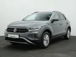 Grau Gebraucht 2024 VW T-Roc Life SUV | 23.589 € (Fairer Preis)