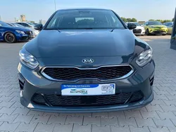 Grau Gebraucht 2019 Kia Ceed Platinum Edition Limousine | 14.100 € (Fairer Preis)